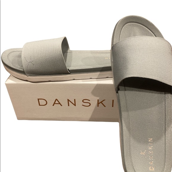NWT 2/$22 Danskin lightweight slide sandals - Picture 1 of 7